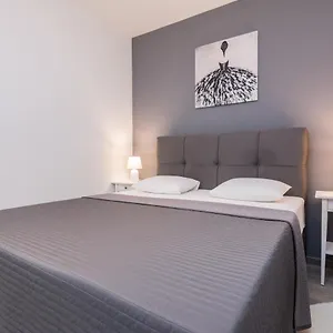 Apartment Star - Free Private Parking, Zadar