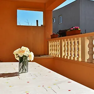 Nina Apartman